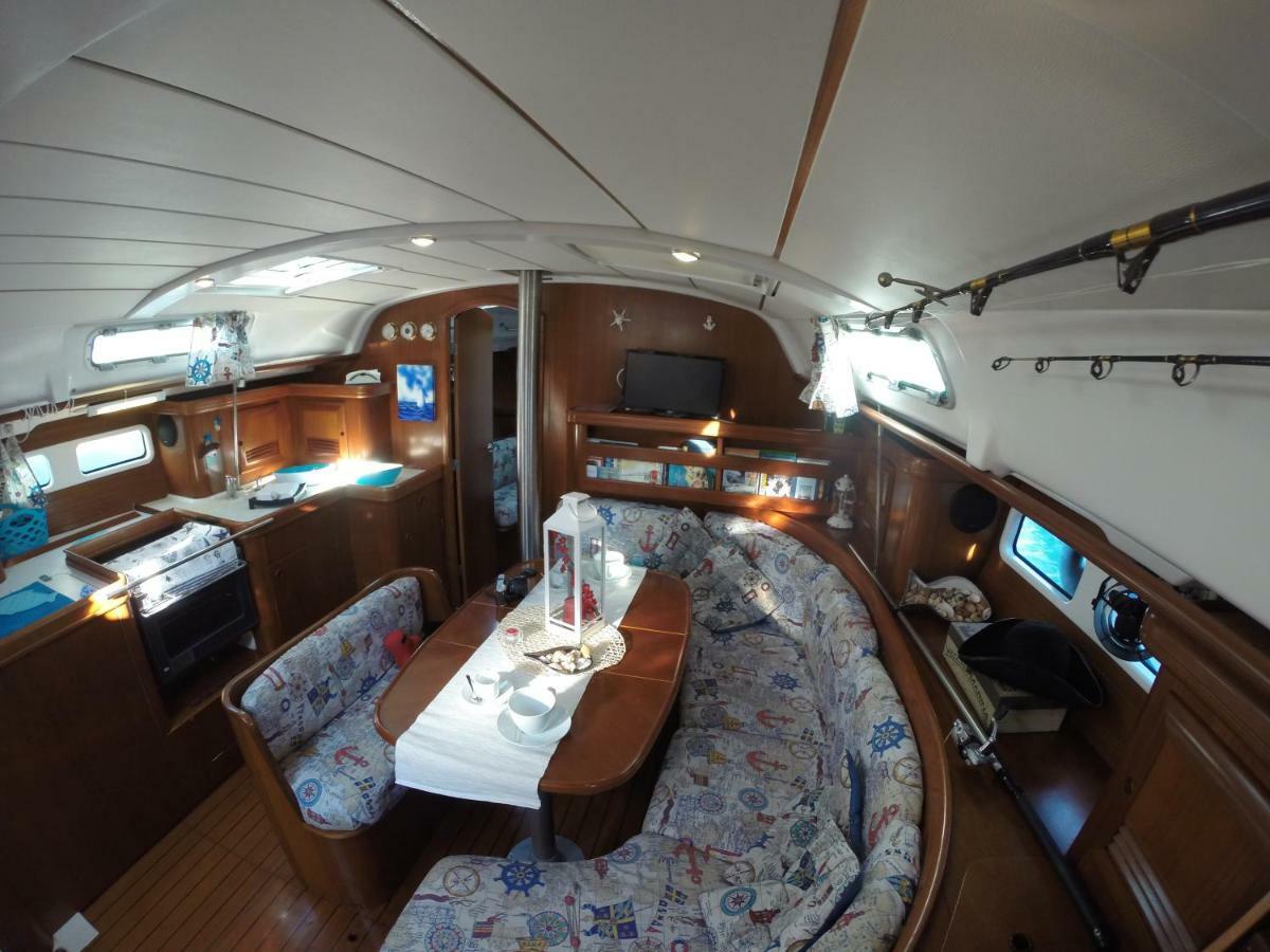 Yacht Suite Марина-ди-Гроссето Экстерьер фото