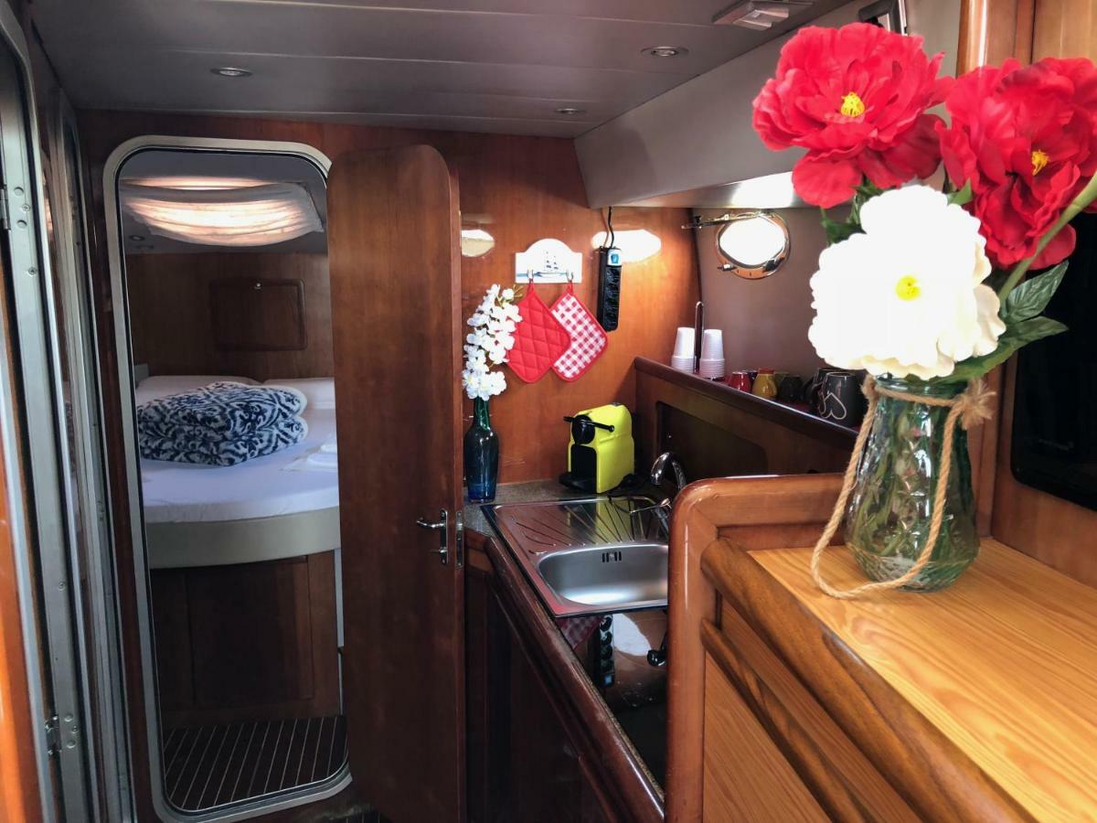 Yacht Suite Марина-ди-Гроссето Экстерьер фото