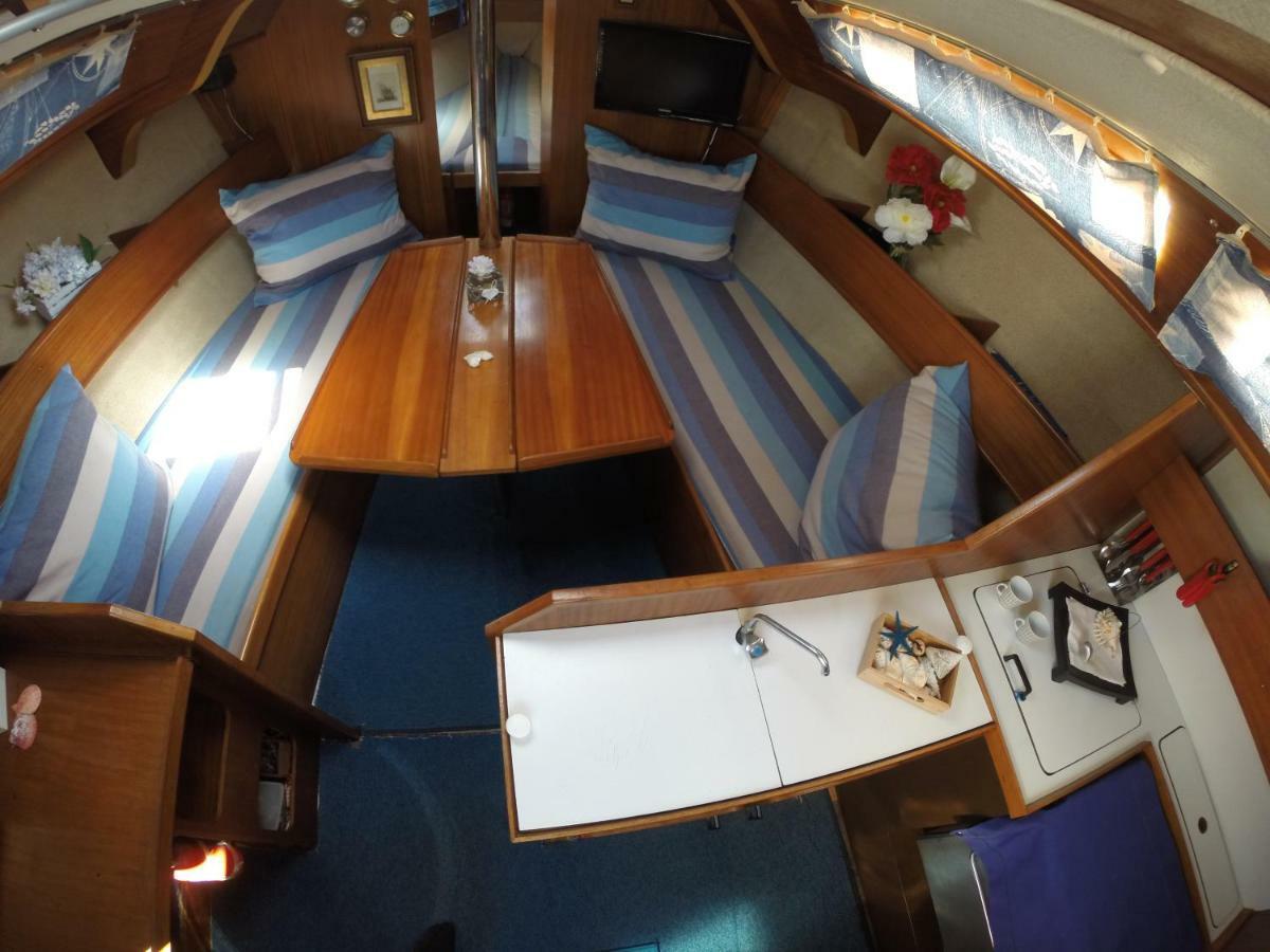 Yacht Suite Марина-ди-Гроссето Экстерьер фото