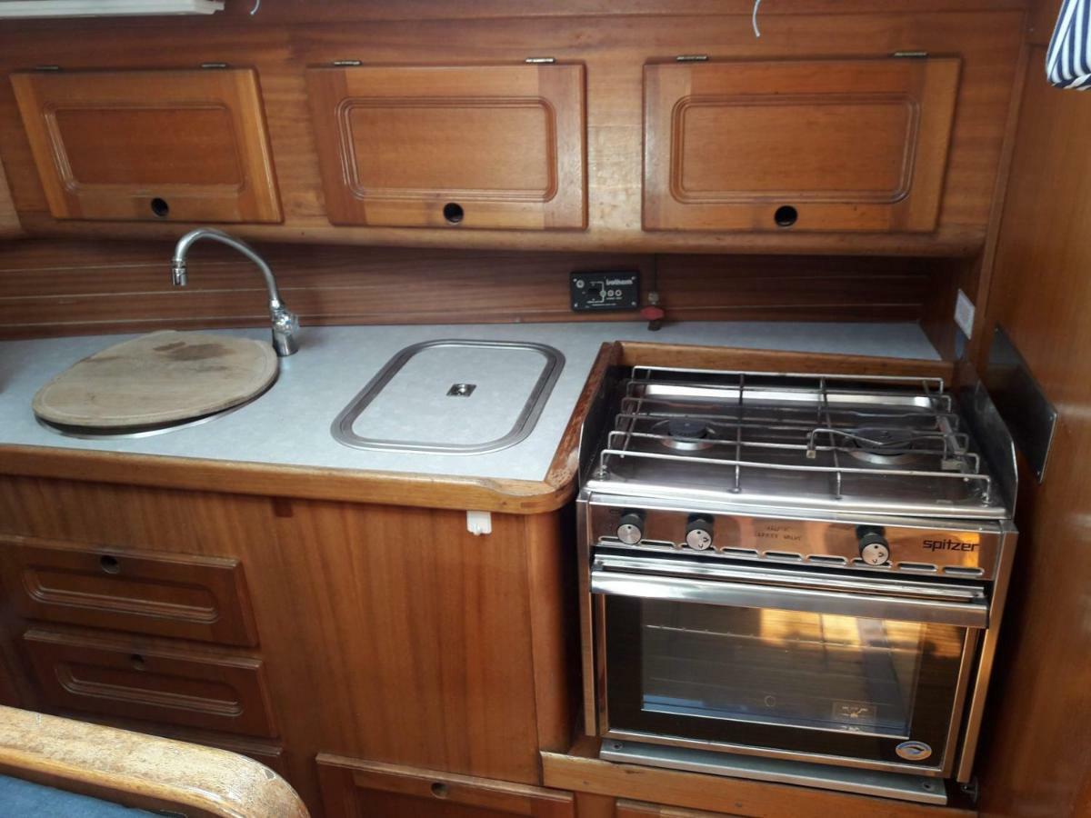 Yacht Suite Марина-ди-Гроссето Экстерьер фото